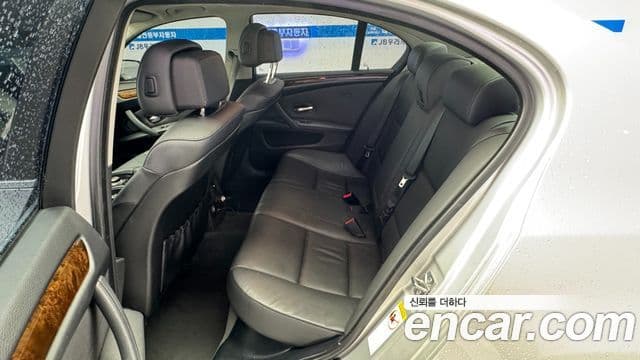 BMW 5시리즈 (E60) 528i седан SE, 2010 16