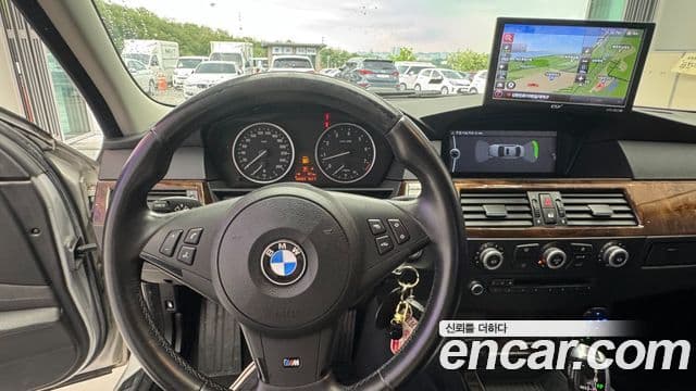 BMW 5시리즈 (E60) 528i седан SE, 2010 18