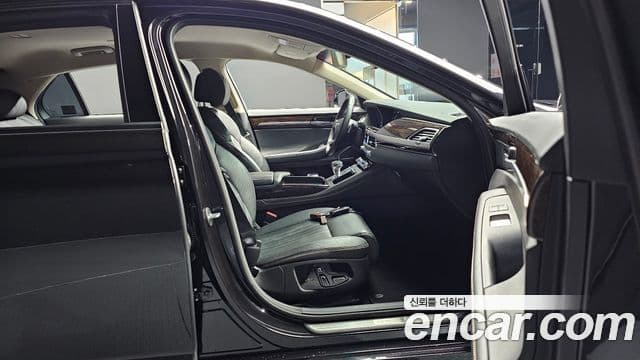 Genesis G90 Luxury, 2019 10