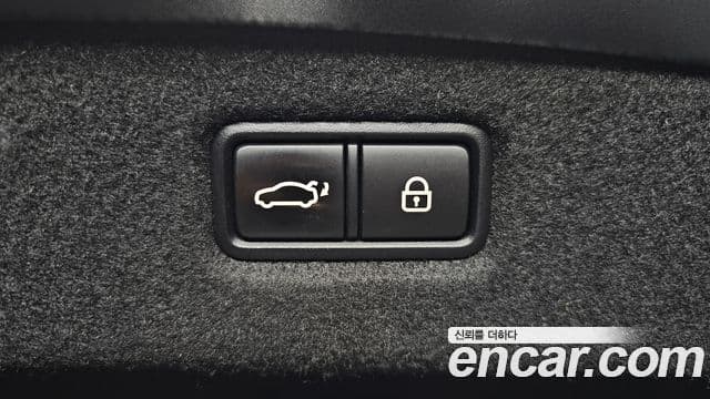 Genesis G90 Luxury, 2019 20