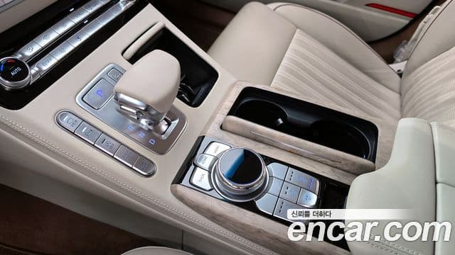 Genesis G90 Premium Luxury, 2019 9