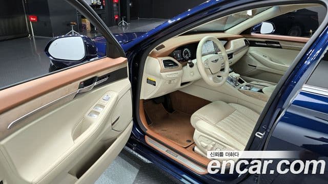 Genesis G90 Premium Luxury, 2019 10