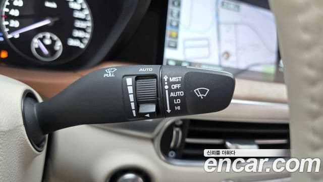 Genesis G90 Premium Luxury, 2019 18