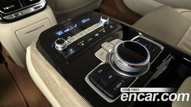 Genesis G90 Premium Luxury, 2019 19