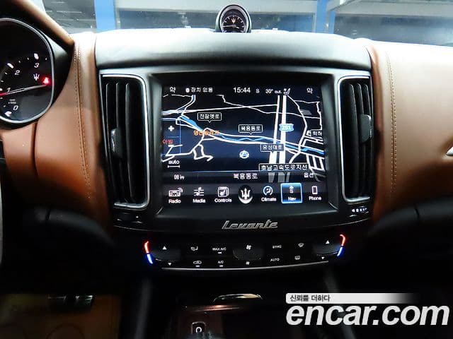 Maserati Levante 3.0 дизель AWD GranSport, 2017 15