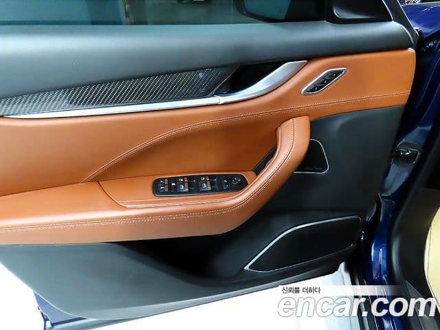 Maserati Levante 3.0 дизель AWD GranSport, 2017 16