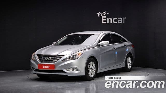 Hyundai YF Sonata чёрный, 2011 1