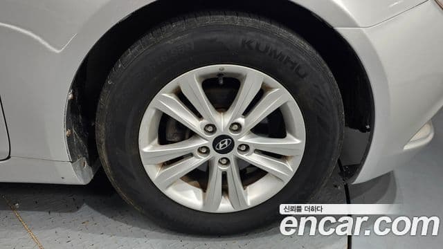 Hyundai YF Sonata чёрный, 2011 все фото