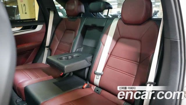 Porsche Cayenne (PO536), 2024 9