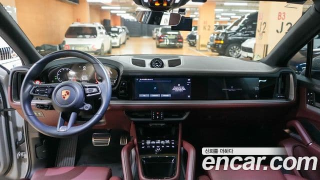 Porsche Cayenne (PO536), 2024 11