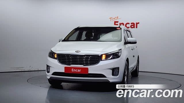 Kia All New Carnival Luxury, 2017 3