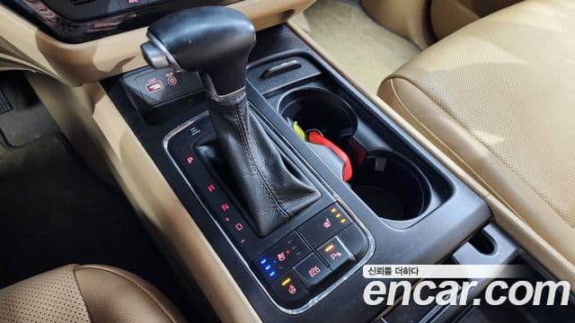 Kia All New Carnival Luxury, 2017 9