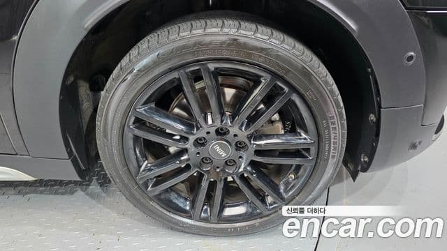 Mini Cooper D Countryman 2세대, 2019 все фото