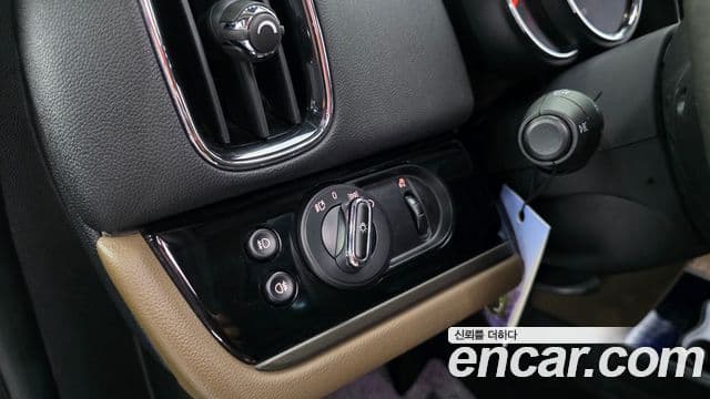 Mini Cooper D Countryman 2세대, 2019 14