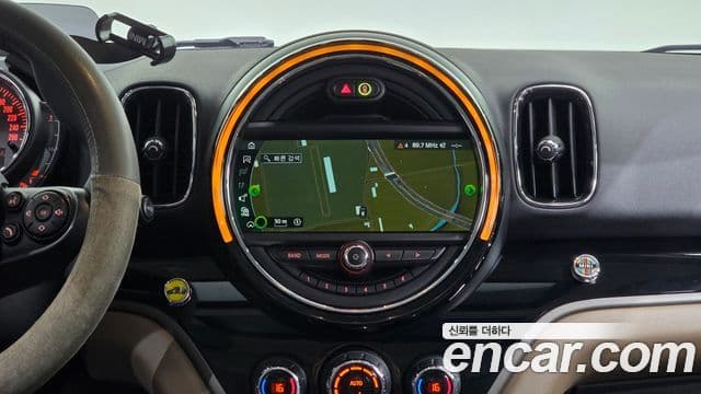 Mini Cooper D Countryman 2세대, 2019 16