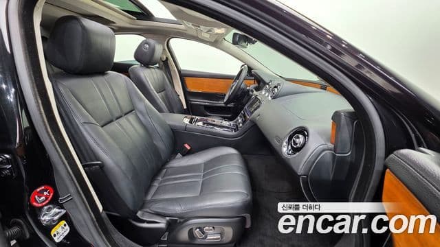 Jaguar All New XJ X351, 2013 10