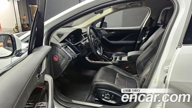 Jaguar I-PACE EV400 SE, 2019 10