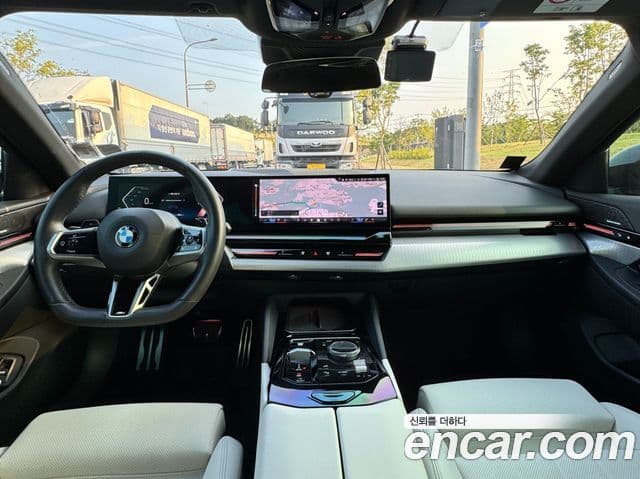 BMW 5시리즈 (G60) 520i M Sport, 2024 12