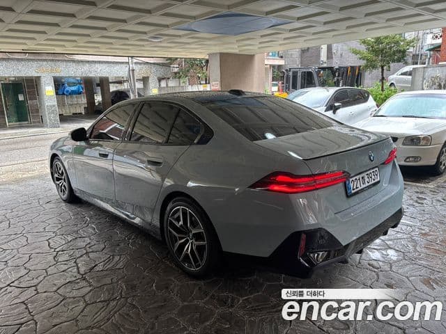 BMW 5시리즈 (G60) 520i Special Edition, 2024 6