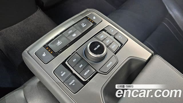 Hyundai Genesis DH Premium, 2016 18