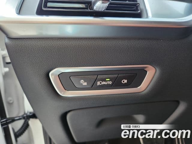 BMW X7 (G07) xDrive 40i M Sport 6인승, 2025 9