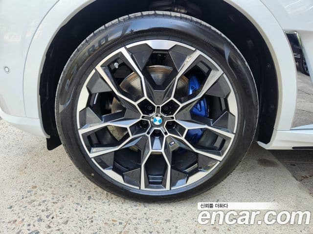 BMW X7 (G07) xDrive 40i M Sport 6인승, 2025 20