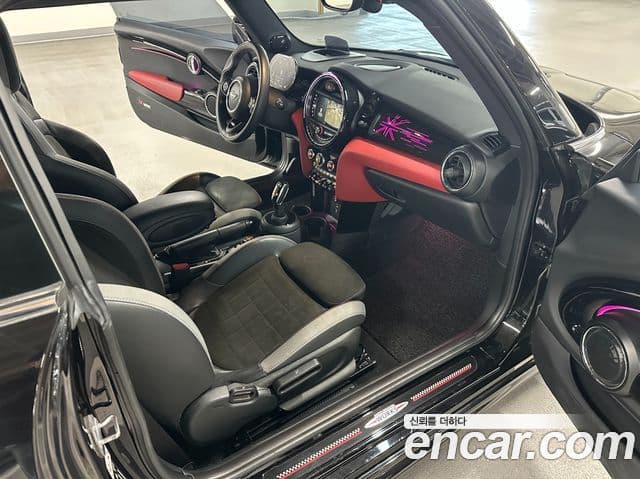 Mini Cooper S 3세대, 2021 17