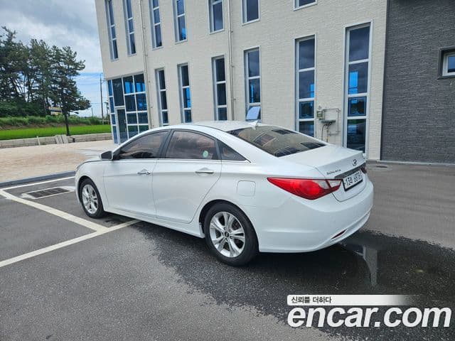 Hyundai YF Sonata Premier, 2011 все фото