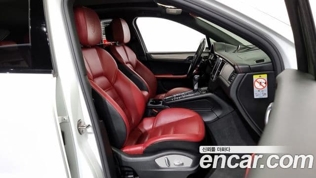 Porsche Macan 95B, 2018 11