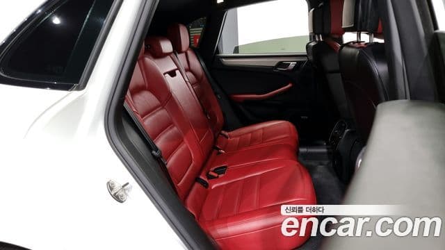 Porsche Macan 95B, 2018 12