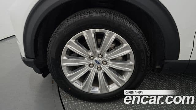 Ford Explorer 6세대 2.3 Limited 4WD, 2023 все фото