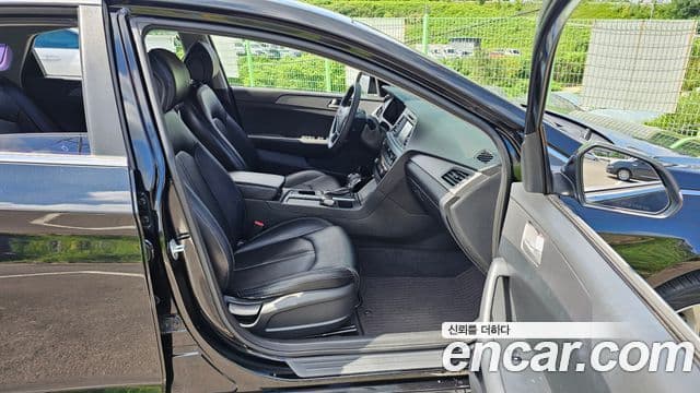 Hyundai LF Sonata Style, 2015 12