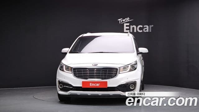 Kia All New Carnival Noblesse, 2015 3