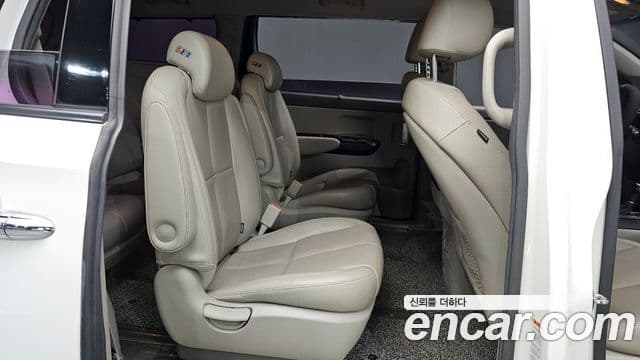 Kia All New Carnival Noblesse, 2015 12