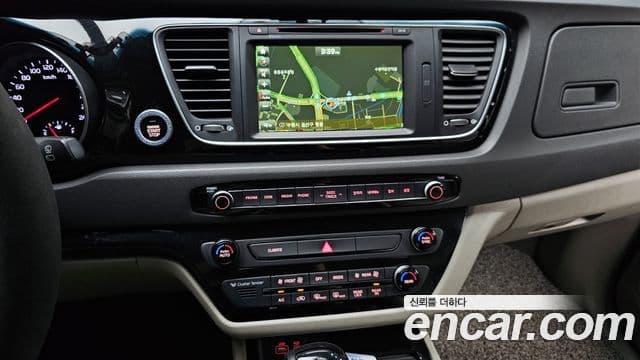 Kia All New Carnival Noblesse, 2015 14