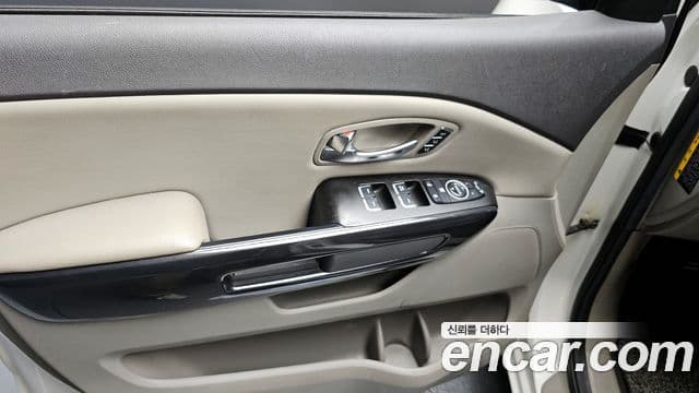 Kia All New Carnival Noblesse, 2015 17