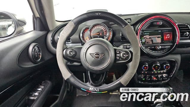 Mini Cooper 클럽맨 2세대, 2020 17