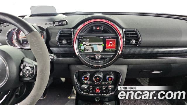 Mini Cooper 클럽맨 2세대, 2020 18