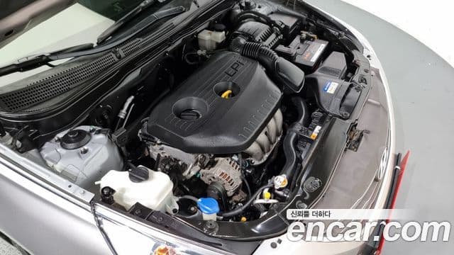 Hyundai YF Sonata LPI Premier(для людей с инвалидностью), 2012 6