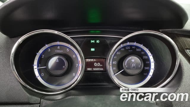 Hyundai YF Sonata LPI Premier(для людей с инвалидностью), 2012 8