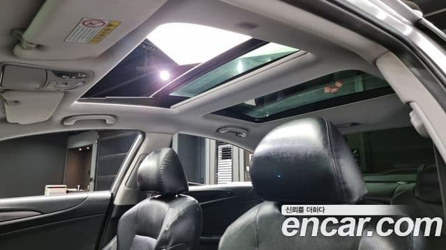 Hyundai YF Sonata LPI Premier(для людей с инвалидностью), 2012 16