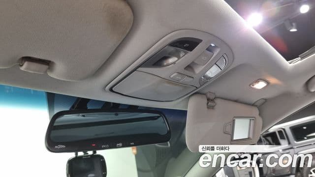 Hyundai YF Sonata LPI Premier(для людей с инвалидностью), 2012 17