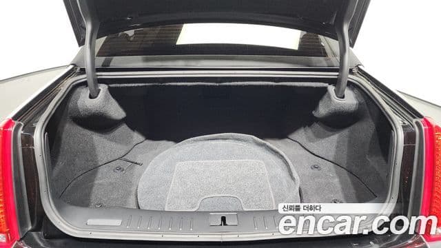 Cadillac DTS 4.6 лимузин, 2008 20