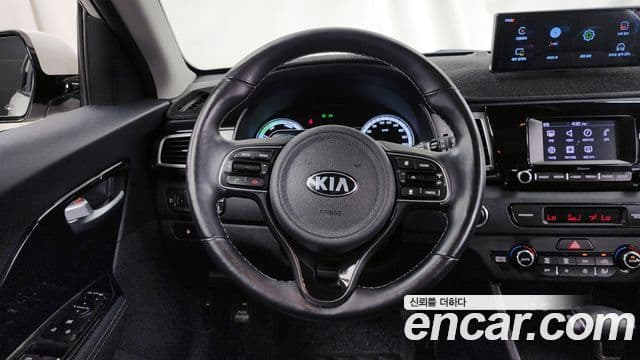 Kia Niro Prestige, 2018 13