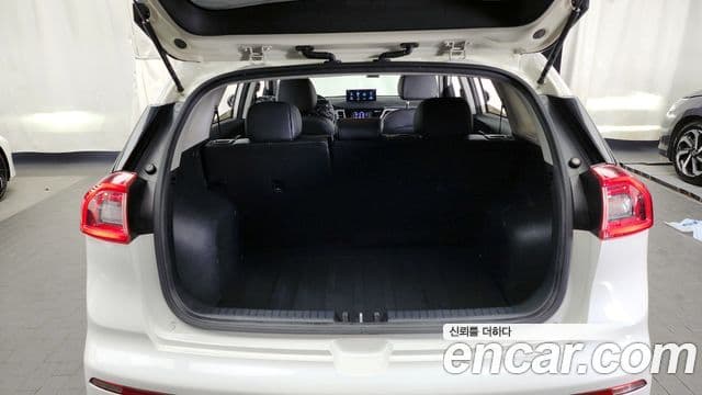 Kia Niro Prestige, 2018 20