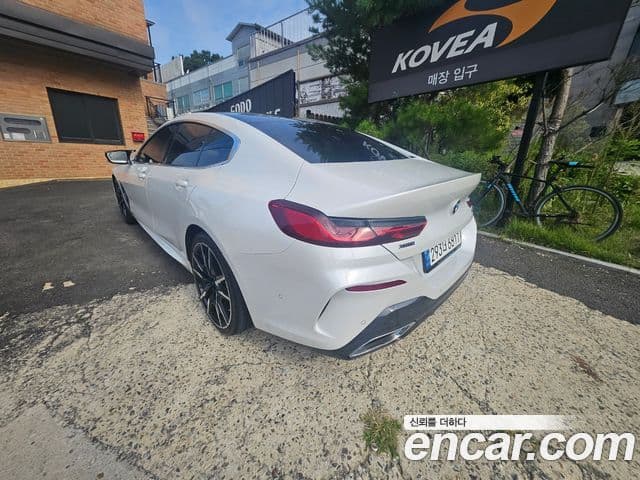 BMW 8시리즈 (G15) M850i xDrive Gran Coupe, 2023 4