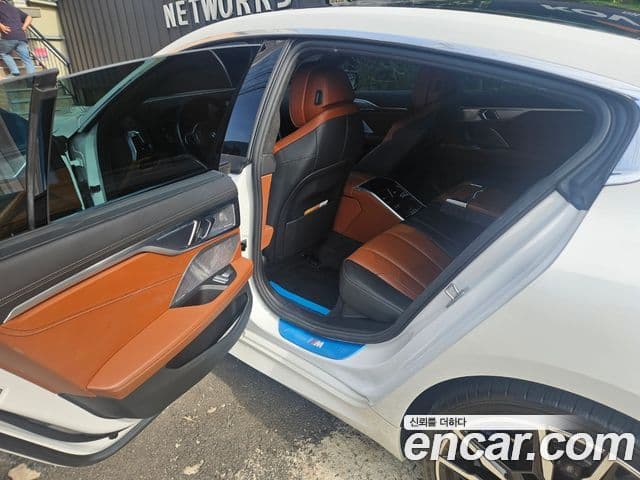 BMW 8시리즈 (G15) M850i xDrive Gran Coupe, 2023 10