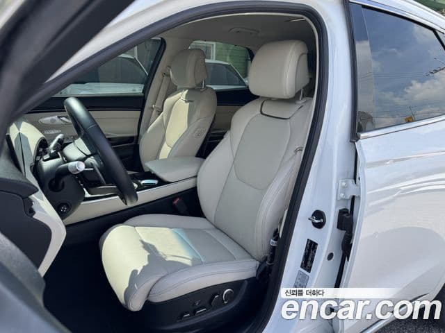 Genesis GV70, 2025 9