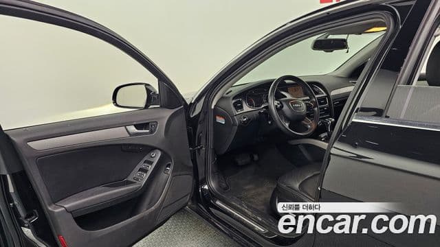 Audi New A4 B8, 2013 10