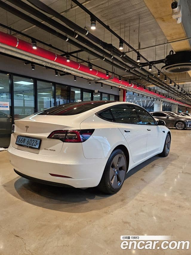 Tesla модель 3, 2022 все фото